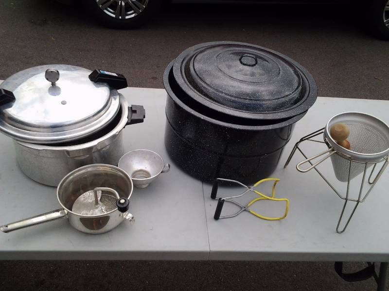 lot 45 image: Pressure Cooker And Canner With Inserts, 2-Ricers