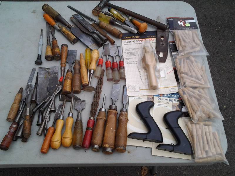 lot 70 image: Huge Lot Of Assorted Chisels For Steel & Wood & Wood Crafting Dowels