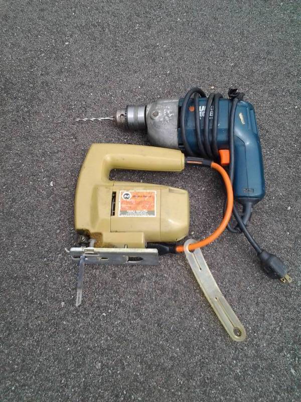 lot 102 image: B&D Jig Saw, B&D 38 Inch Drill