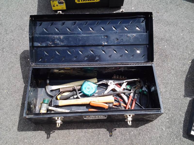 lot 115 image: Tool Box With Assorted Hand Tools Hammers, Screw Drivers, Chisels, Pry Bars Tape Measures