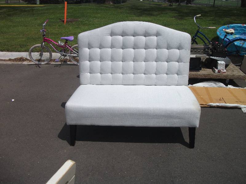 lot 1 image: Tuxedo Ivory Upholstered SeatBanquet Bench 51 Inches