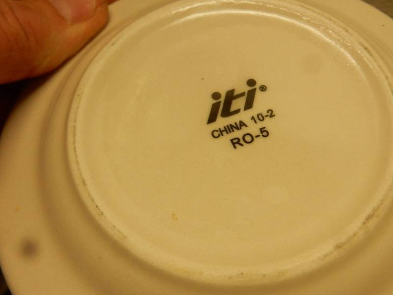 lot 162 image: 50, 5 12 in bread plates, ITI