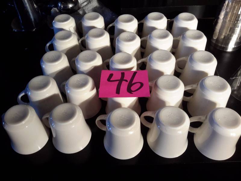 lot 46 image: 86, White Coffee cups plus 3 racks