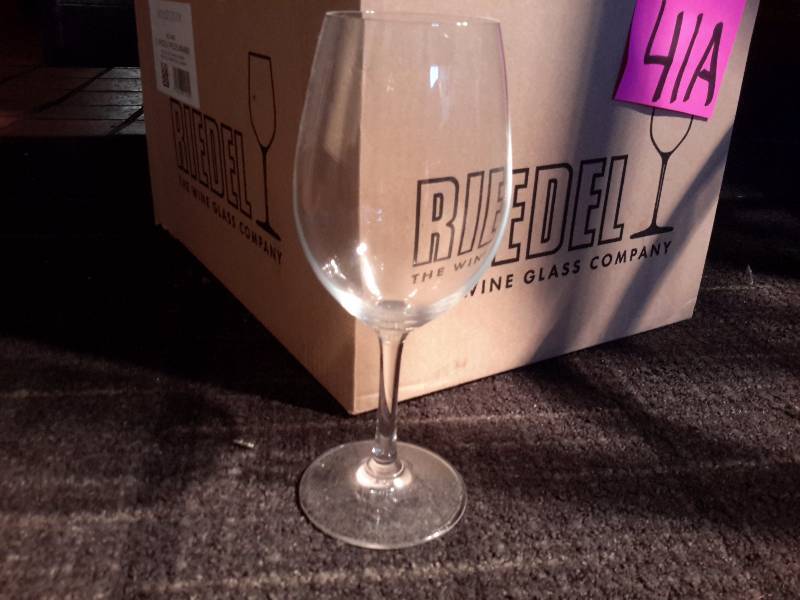 lot 41A image: 22, Reidel wine glasses.. 8 12 in tall