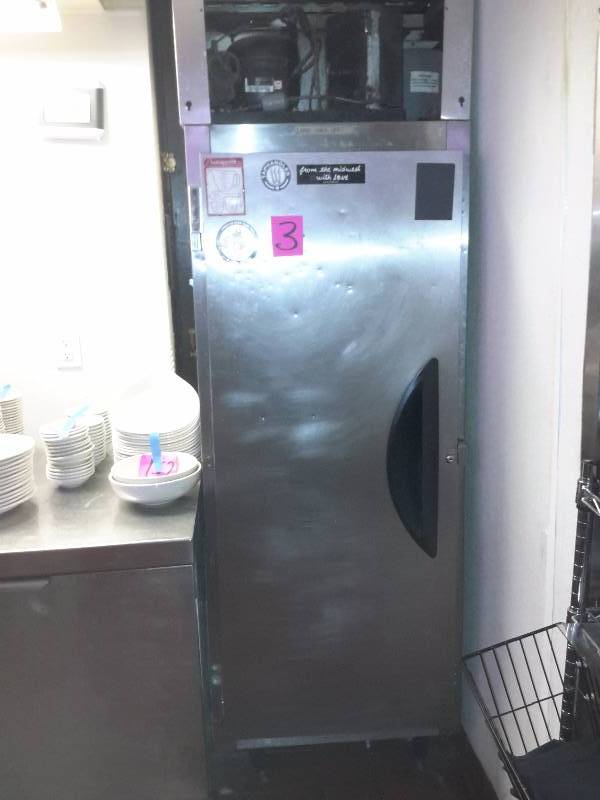 lot 3 image: Victory Refrigerator