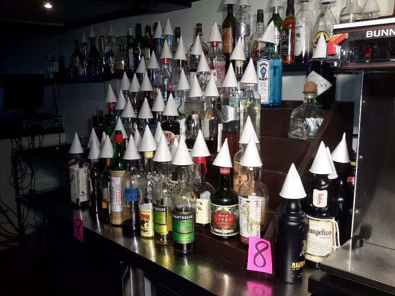 lot 8 image: Stepped liquor shelf.. 5 Steps