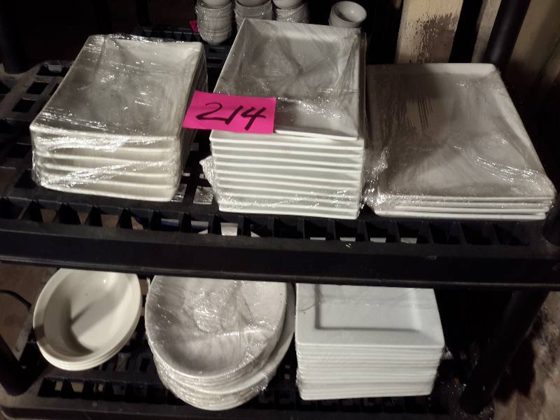 lot 214 image: 35 Soup Bowls.. Rest Quality China