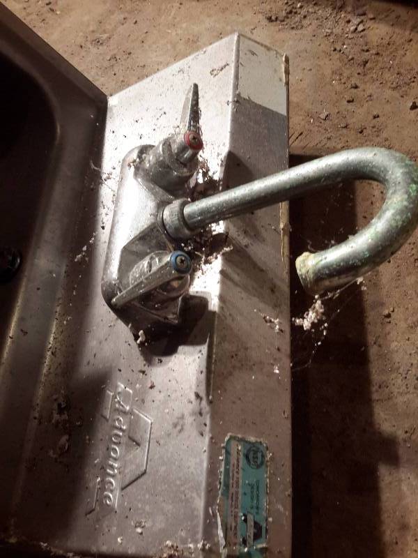 lot 213 image: Stainless, NSF, hand sink
