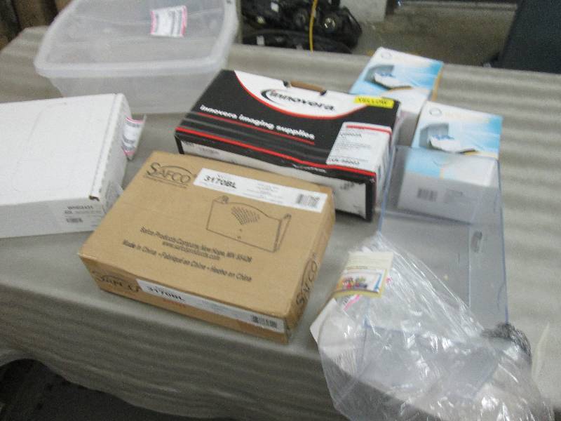Rubbermaid Storage , 200 24x32 Tras...