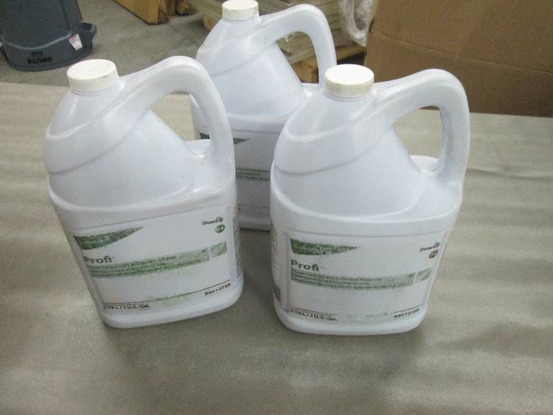 Lot of 3 Gallons of Profi Floor Cle...