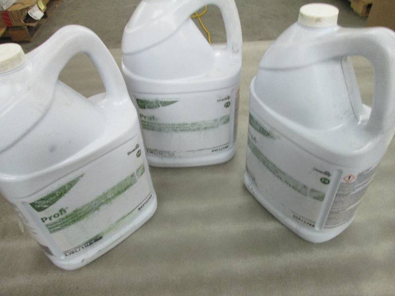 Lot of 3 Gallons of Profi Floor Cle...