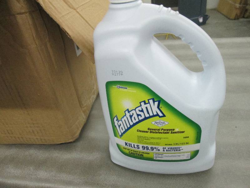 Lot of 3 Gallon of Fantastik Cleane...