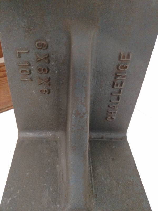 lot 23 image: Challenge 6x8x6 Angle Block with St...