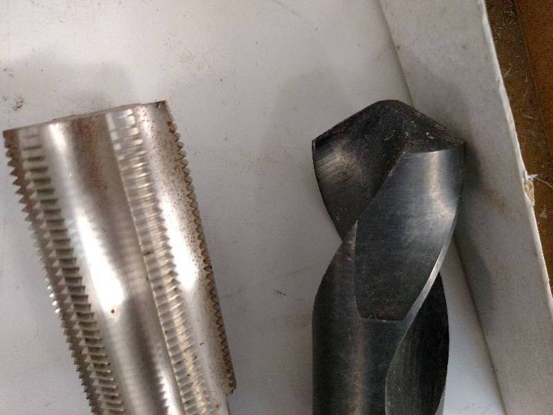 lot 48 image: 1 12 Drill Bit & 1 12 Tap 12NF...