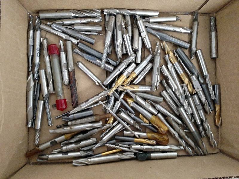 lot 72 image: Asstd End Mills, 18 - 38...