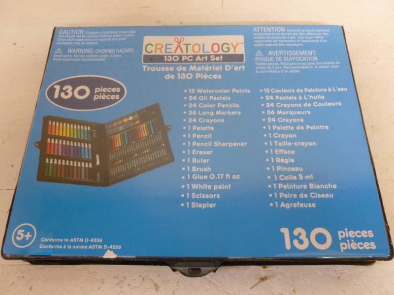 lot 17 image: Art Set