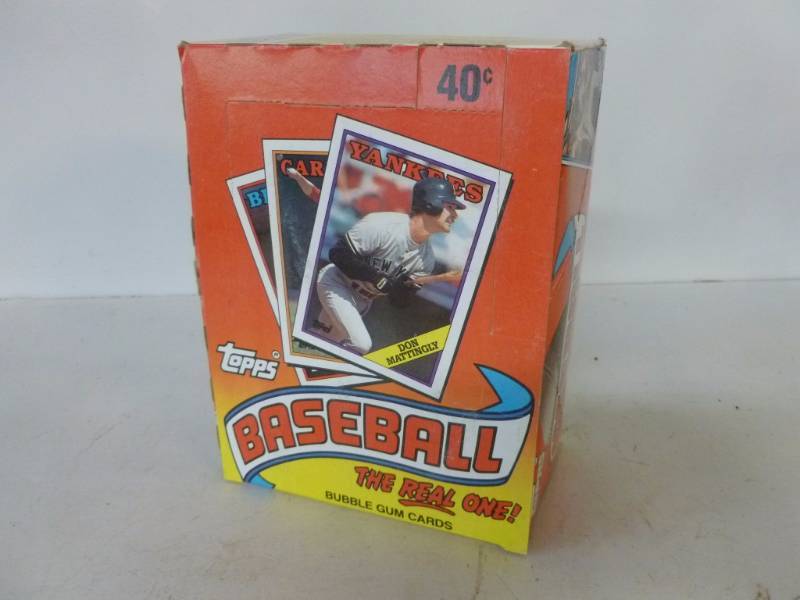 lot 44 image: Sports Cards