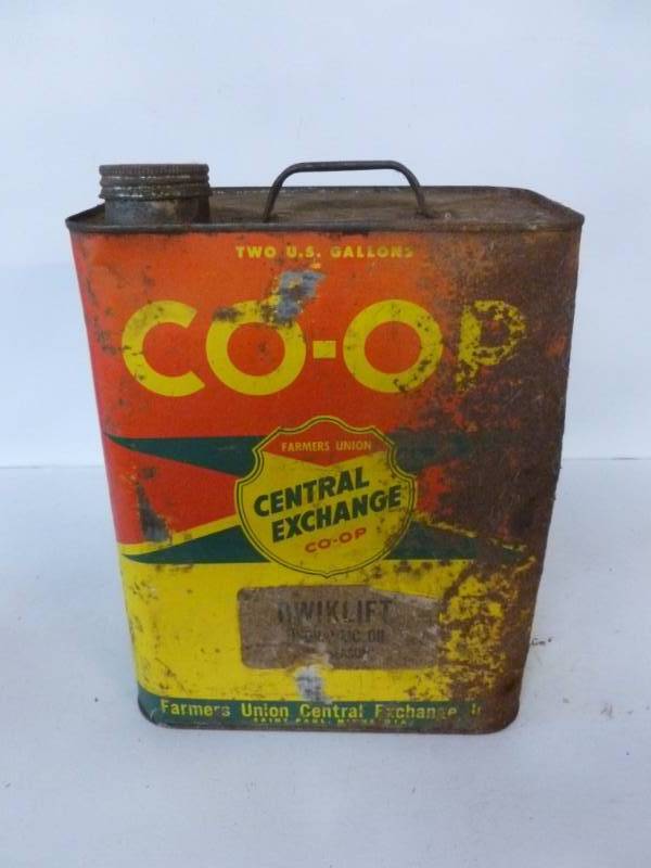 lot 54 image: Vintage Oil Can
