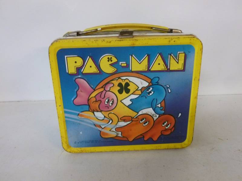 lot 72 image: Collectible