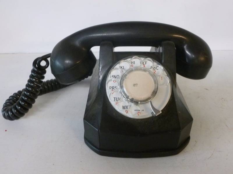 lot 73 image: Vintage Telephone