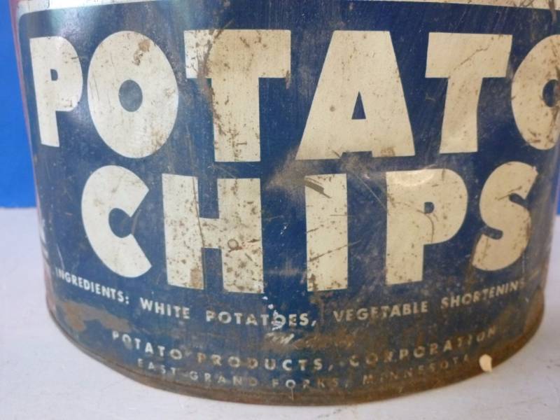lot 78 image: Vintage Metal Container