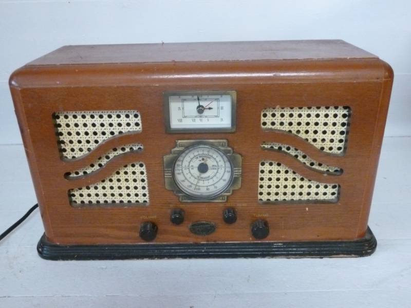 lot 91 image: Radio
