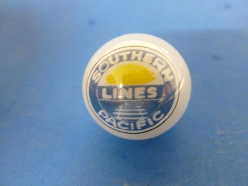lot 114 image: Logo Marble