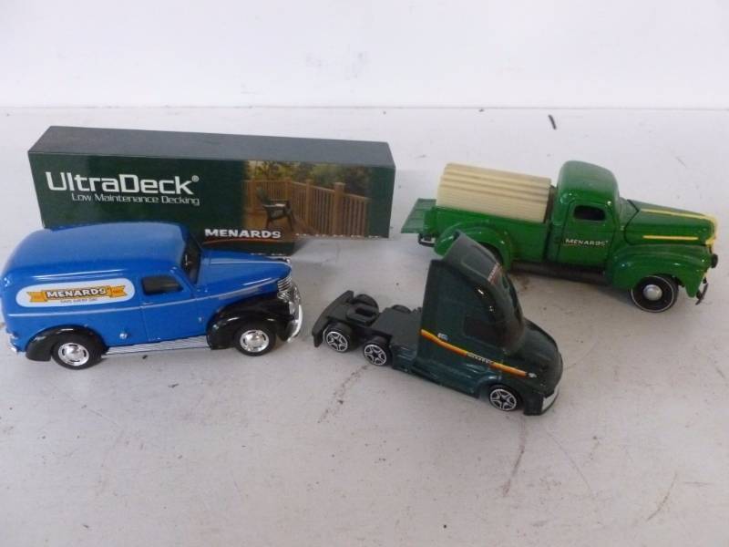 lot 136 image: Die Cast Metal Cars