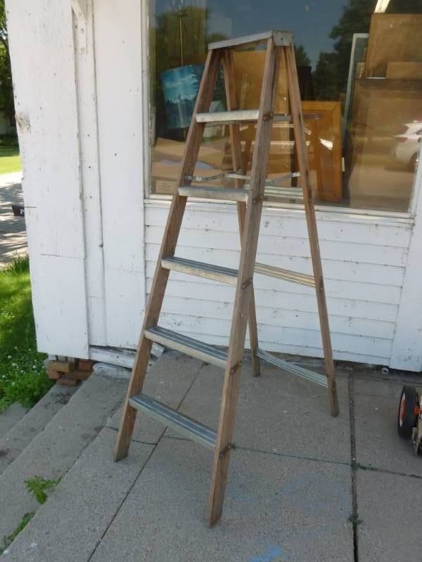 lot 156 image: Step Ladder
