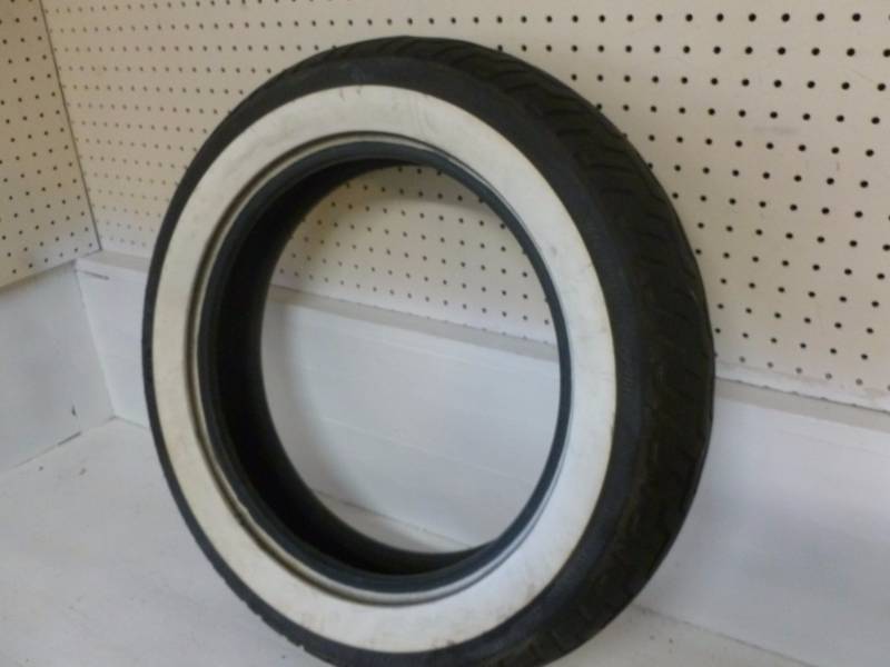 lot 179 image: Motorcycle Tire
