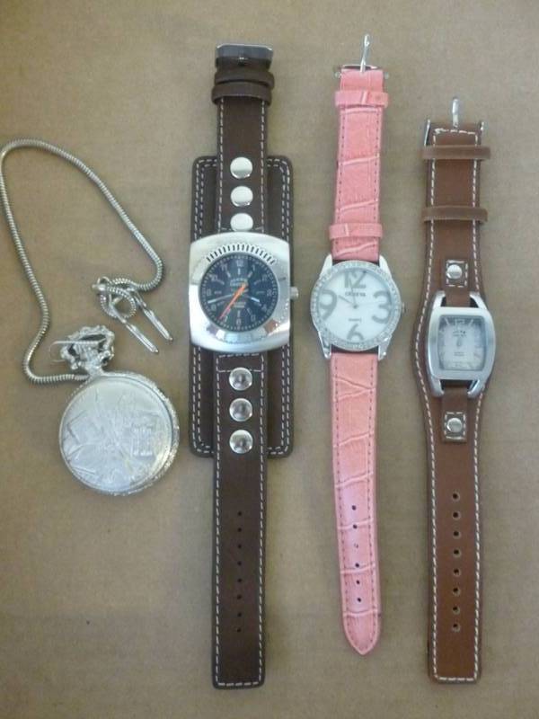 lot 194 image: Watches