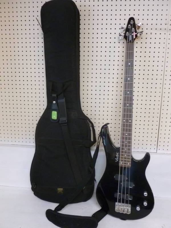 lot 201 image: Bass Guitar