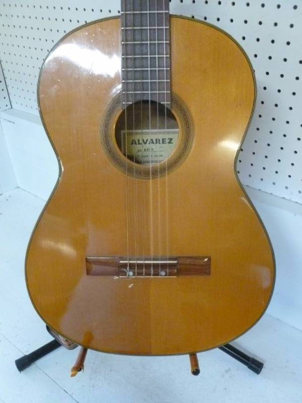 lot 203 image: Acoustic Guitar