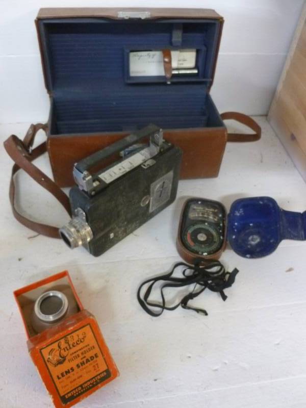 lot 215 image: Vintage Camera
