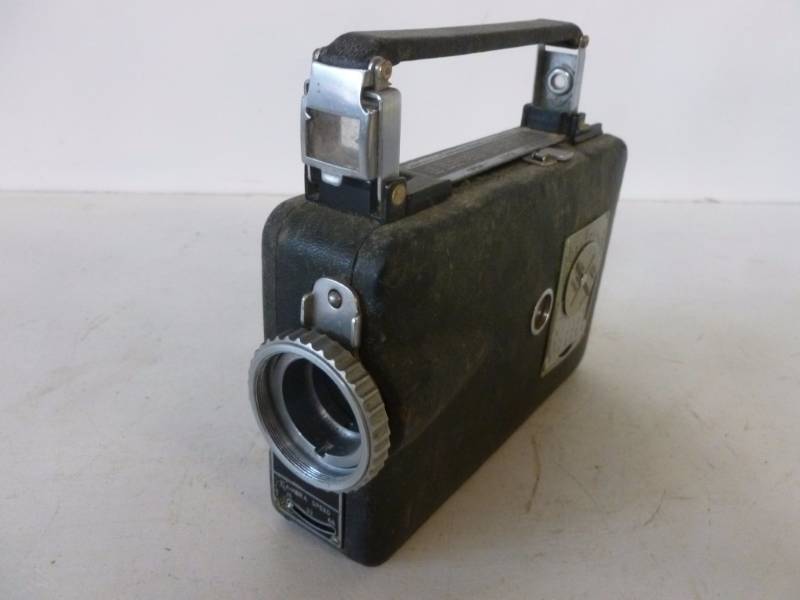 lot 218 image: Vintage Camera