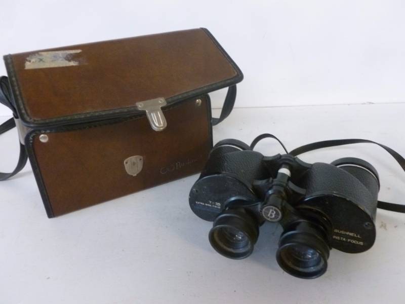 lot 219 image: Binoculars