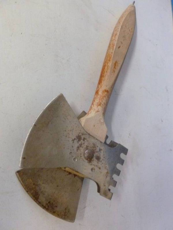 lot 241 image: Vintage Camp Ax