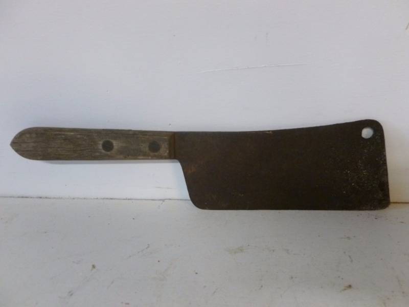 lot 243 image: Vintage Cleaver Knife