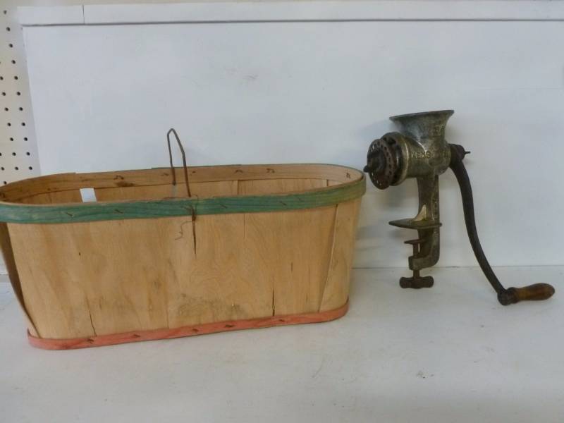 lot 246 image: Vintage Meat Grinder