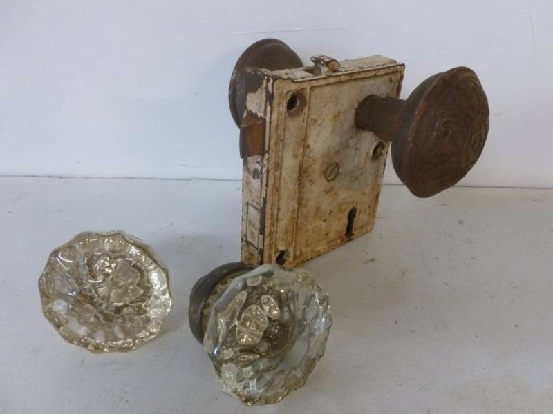 lot 250 image: Vintage Door Hardware