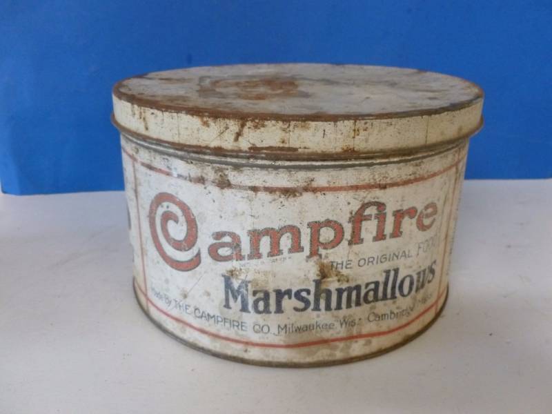 lot 259 image: Vintage Metal Container