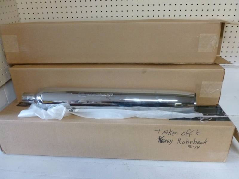 lot 281 image: New Harley Davidson Parts
