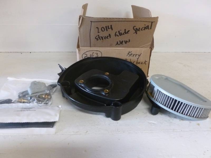lot 285 image: New Harley Davidson Parts
