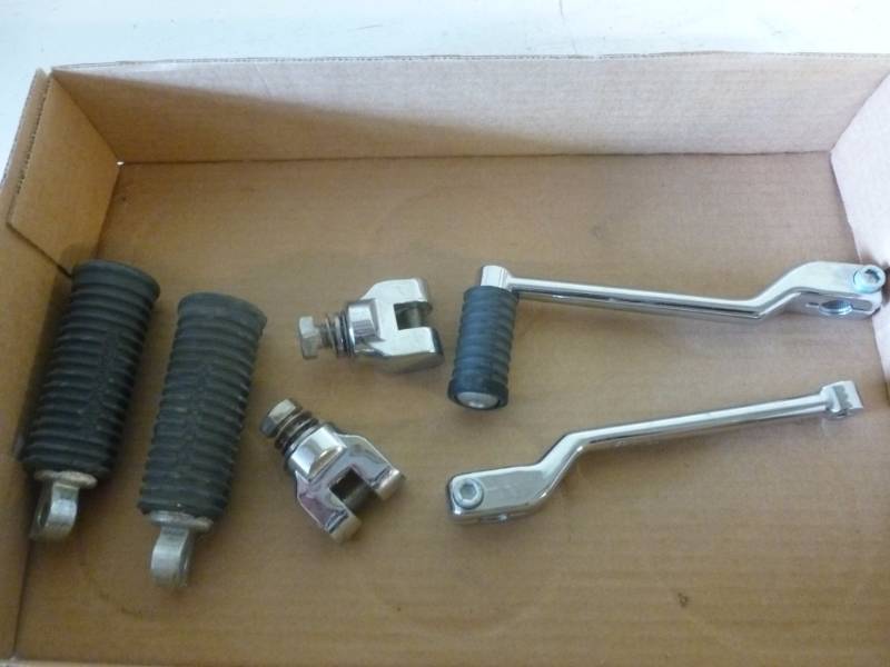 lot 291 image: Harley Davidson Parts