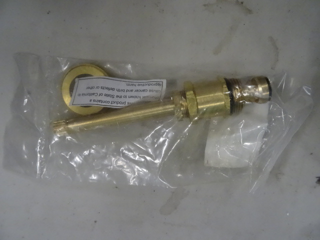 NEW LOT QTY 36 Faucet Stems 9B-3H  Retail $150