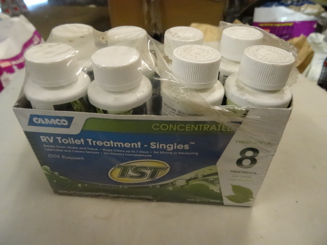 NEW 8 PACK CAMCO RV Toilet Treatmen...