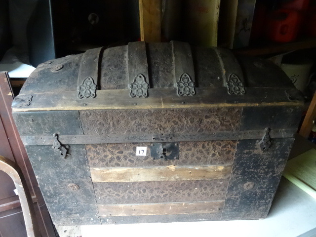 lot 17 image: Antique trunk. Measures 30 x 17 x 2...
