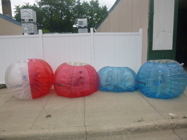 lot 28 image: 4 X-Treme Balls