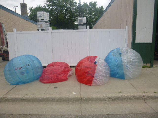 lot 30 image: 4 X-Treme Balls