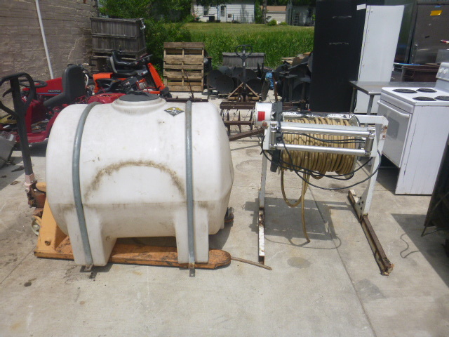 lot 70 image: Electric Hose Reel with 225 Gallon Tank